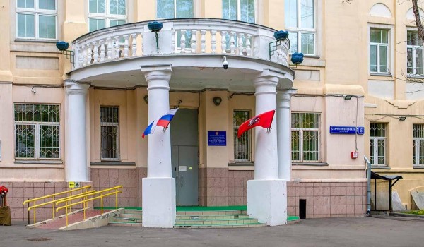 Собянин: Здание школы № 1574 обновляют, сохраняя его архитектурную уникальность