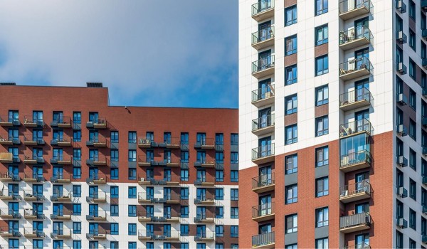 Четыре жилых дома в рамках проекта КРТ построили в деревне Яковлево