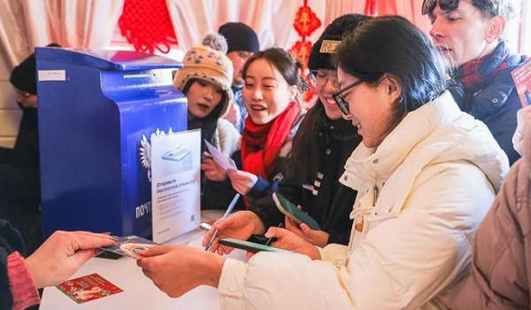 Москва и Пекин поздравляют друг друга с Новым годом и Масленицей