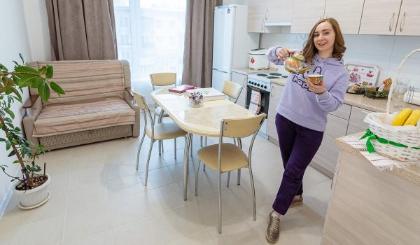 Москвичи стали пользоваться суперсервисом «Переезд по программе реновации» для оформления документов в два раза чаще в 2025 году