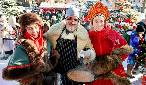Участники фестиваля «Масленица» передали часть вырученных средств бойцам СВО