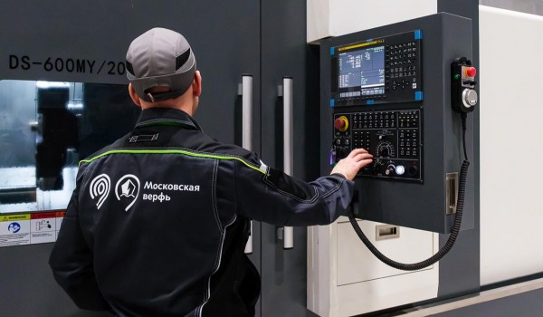 Горожанам рассказали, какое оборудование используют для строительства судов на Московской верфи