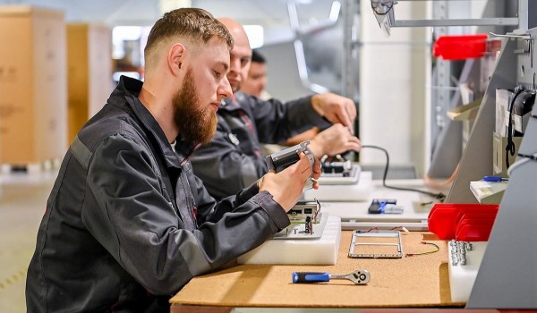 Собянин: Оборот электротехнической промышленности Москвы вырос почти на 22%