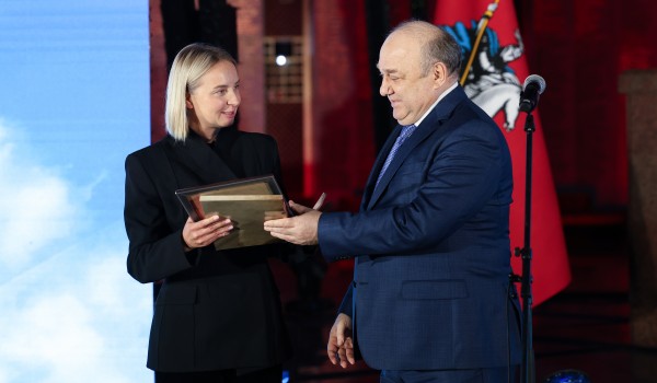 Фото с пресс-подхода в рамках проекта «Героями не рождаются. Наши дни!»