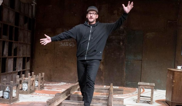 «Мосбилет» приглашает в театр «Около дома Станиславского»