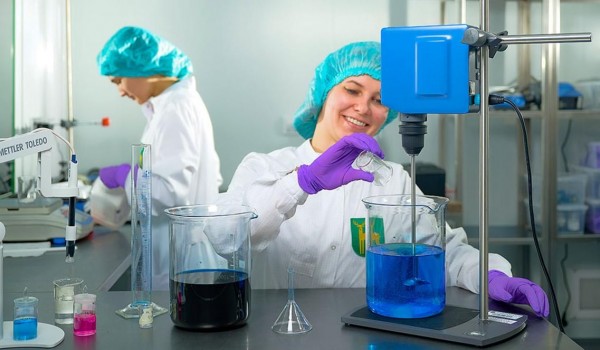 Московский эндокринный завод завершил реконструкцию современного лабораторного центра