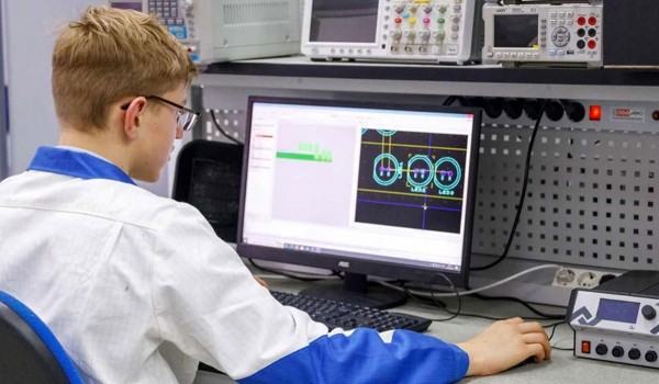 Собянин: Более 90% выпускников инженерных классов поступают в ведущие вузы