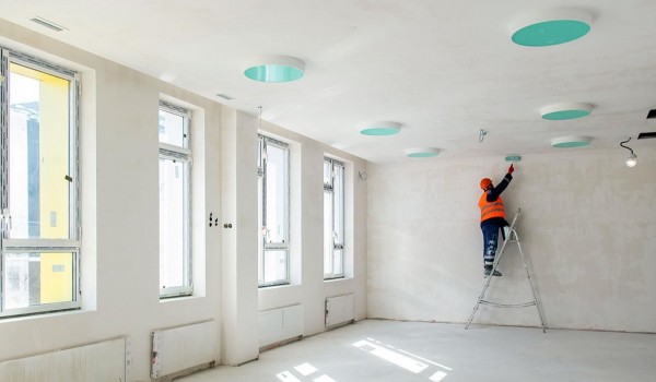 Предприниматели выкупили у города два помещения для бизнеса в историческом здании в центре столицы