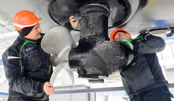 Собянин: Электросуда городских маршрутов начали обслуживать на Московской верфи